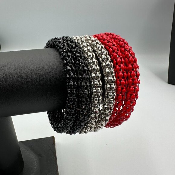3/$30 Memory Wire Bracelet Red Black Silver Tone Beaded Coil Wrap Chunky 8.25" - Picture 6 of 8